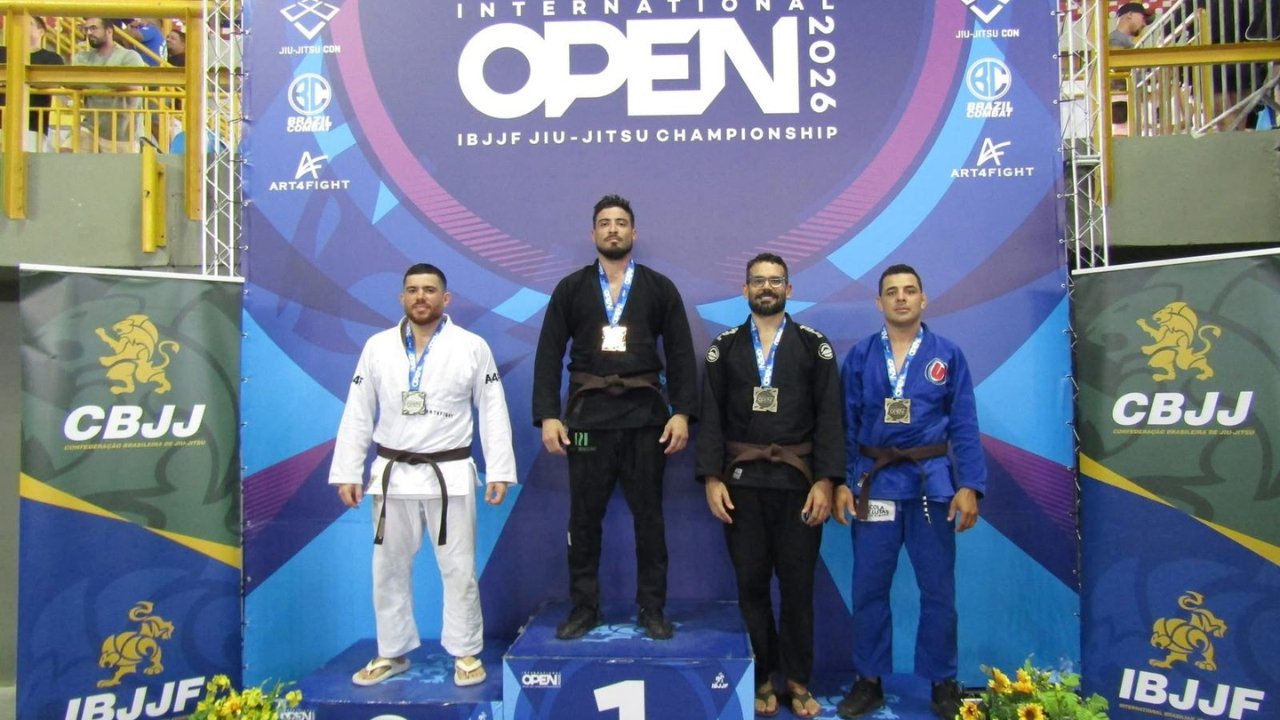 Fortaleza International Open de Jiu-Jitsu,jiu-jitsu Balneário Camboriú,FMEBC,Fundação Municipal de Esportes de Balneário Camboriú,André Pereira jiu-jitsu,Vyctor Buzatto,competição de jiu-jitsu 2026,esporte Santa Catarina,atletas catarinenses,ranking internacional jiu-jitsu,campeonato de jiu-jitsu Brasil,medalha de ouro jiu-jitsu,medalha de prata jiu-jitsu,circuito classificatório jiu-jitsu,esportes de combate,eventos esportivos Fortaleza CE,jiu-jitsu faixa marrom,jiu-jitsu faixa preta,desenvolvimento esportivo SC