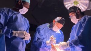 Governo Federal cirurgias SUS,Agora Tem Especialistas,Ministério da Saúde,atendimento especializado SUS,mutirão de cirurgias,exames pelo SUS,saúde pública no Brasil,redução da fila do SUS,hospitais públicos privados e filantrópicos,cirurgias de média complexidade,cirurgias de alta complexidade,programa de saúde federal,especialistas SUS,gestão da saúde pública,investimento em saúde,consultas especializadas,exames médicos Brasil,unidades móveis de saúde,assistência hospitalar,pacientes do SUS