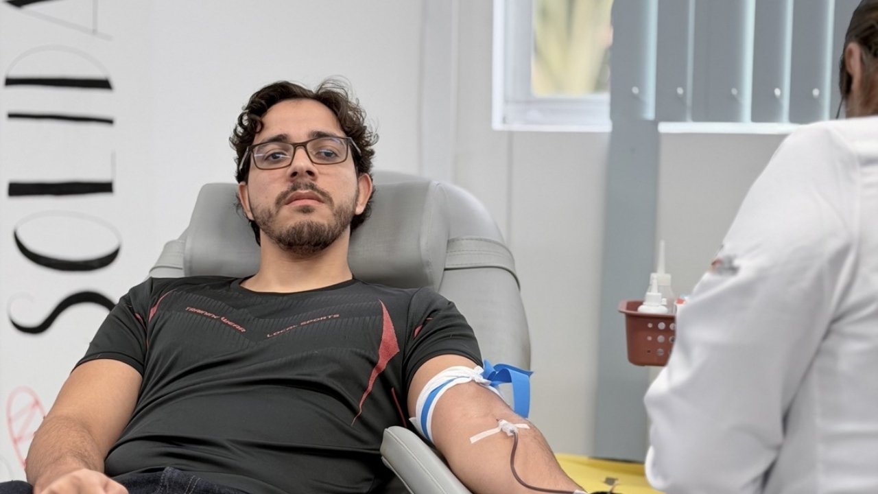 Junho Vermelho Navegantes,doação de sangue Navegantes,Câmara de Vereadores de Navegantes,campanha de doação de sangue,incentivo à doação de sangue,Hemosc Blumenau,cadastro de medula óssea,saúde pública em Santa Catarina,mobilização social,campanhas de conscientização,servidores públicos,cidadania,ação institucional,transfusão de sangue,voluntariado