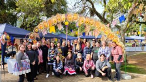 Arraiá do Artesanato Itajaí,festa junina Itajaí,artesanato em Itajaí,Beira Rio Itajaí,Fundação Cultural de Itajaí,cultura popular,evento cultural Itajaí,gastronomia típica junina,feira de artesanato,música e cultura,quadrilha junina,valorização cultural,artistas locais,turismo em Itajaí,programação cultural,tradição junina Santa Catarina