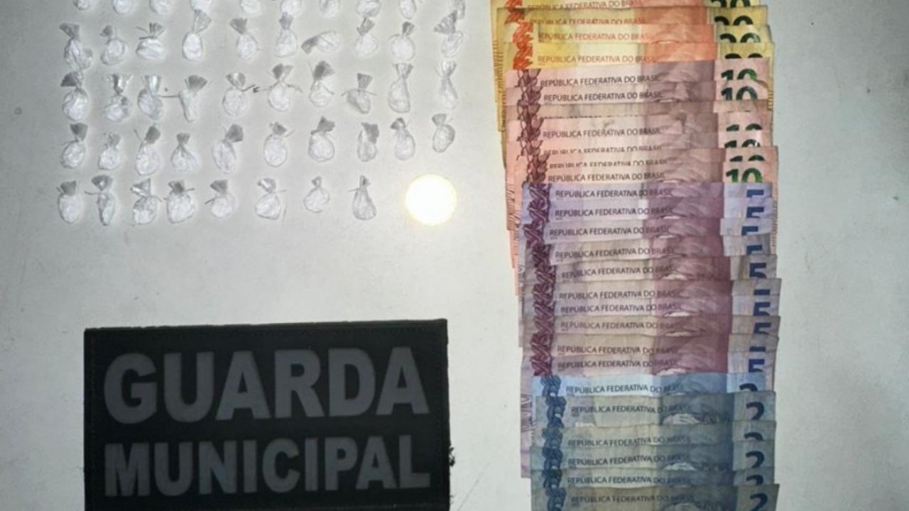 tráfico de drogas em Itajaí,Guarda Municipal de Itajaí,apreensão de adolescente em Itajaí,prisão por tráfico de drogas,bairro Cordeiros Itajaí,segurança pública em Itajaí,operação policial,combate ao tráfico,drogas apreendidas,ocorrência policial Itajaí,Guarda Municipal GMI,policiamento municipal,combate à criminalidade,apreensão de entorpecentes,tráfico de cocaína