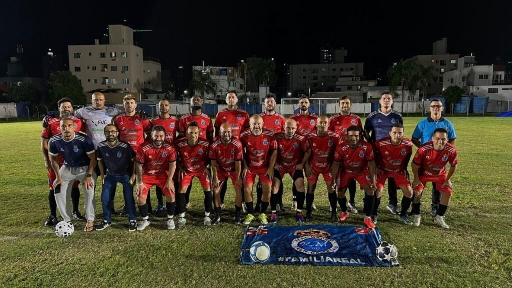 campeonato municipal de futebol veterano,futebol veterano em Balneário Camboriú,Campeonato Veterano Série A,rodada do futebol veterano,resultados futebol veterano,Flamengo Sênior BC,goleada no campeonato municipal,esporte em Balneário Camboriú,futebol amador regional,competição esportiva municipal,Fundação Municipal de Esportes,FME Balneário Camboriú,tabela futebol veterano,jogos de futebol veterano,mata-mata campeonato municipal,esporte comunitário,futebol em Santa Catarina