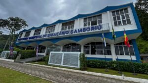 Prefeitura de Balneário Camboriú,falsas cobranças,golpe financeiro,golpe por WhatsApp,Secretaria da Fazenda,IPTU Balneário Camboriú,cobrança falsa,fraude digital,golpes virtuais,segurança digital,boletos falsos,Pix falso,mensagens fraudulentas,tributos municipais,1Doc,alvará municipal,licenças municipais,contribuintes de Balneário Camboriú,alerta de golpe,cobrança municipal