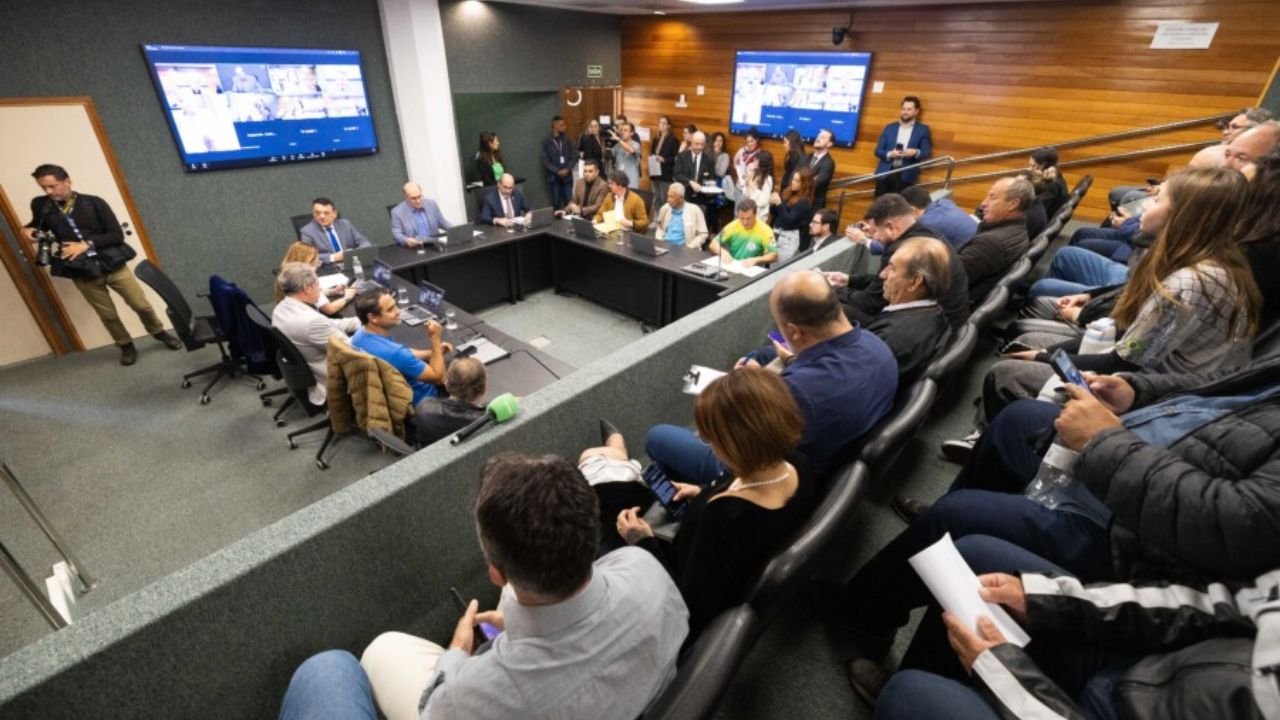 pesca da tainha,pesca de arrasto da tainha,cota da tainha 2026,Alesc,Comissão de Pesca e Aquicultura,Santa Catarina,pescadores catarinenses,safra da tainha,pesca artesanal SC,Ministério da Pesca e Aquicultura,Ministério do Meio Ambiente,sobrepesca da tainha,Federação dos Pescadores de Santa Catarina,litoral catarinense,Secretaria de Estado da Aquicultura e Pesca,revisão das cotas da tainha,arrasto de praia
