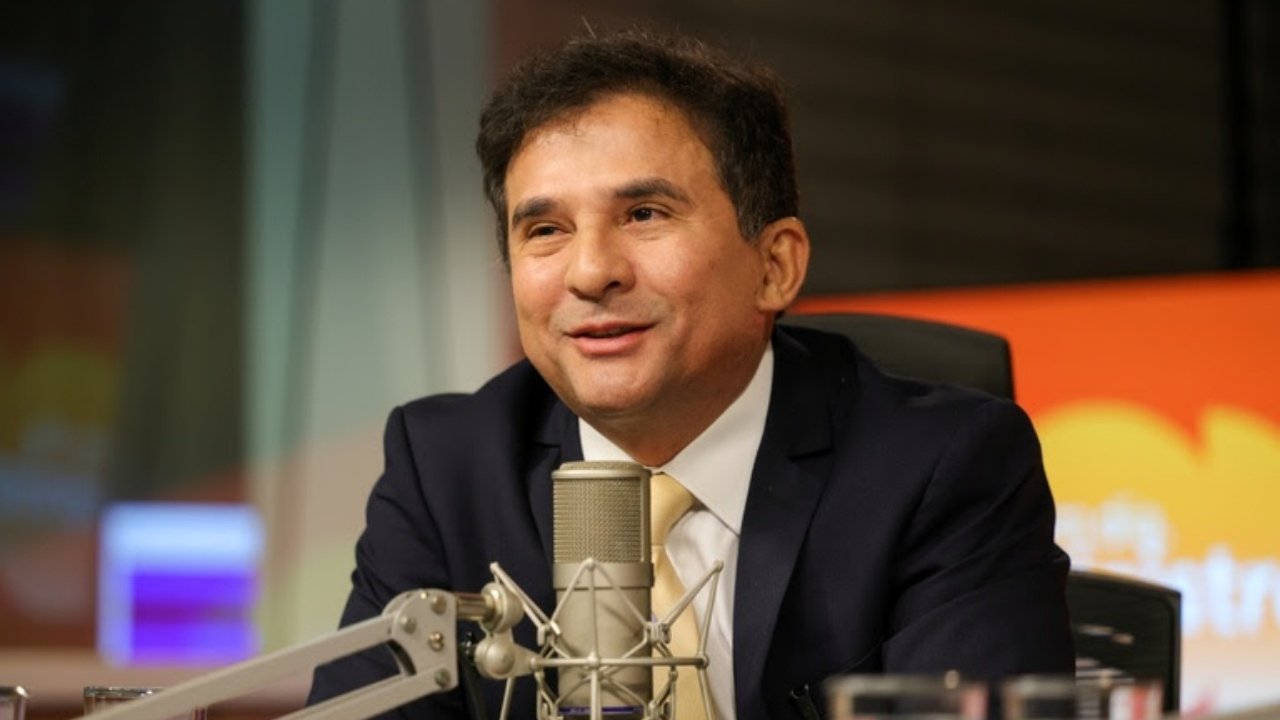 Universidade Federal do Esporte,UFEsporte,Paulo Henrique Cordeiro,Ministério do Esporte,esporte no Brasil,formação esportiva,gestão esportiva,esporte universitário,Bolsa Atleta,Bolsa Pódio,Arenas Brasil,Lei de Incentivo ao Esporte,infraestrutura esportiva,políticas públicas esportivas,desenvolvimento do esporte brasileiro,novos talentos esportivos,alto rendimento esportivo,projetos esportivos no Brasil