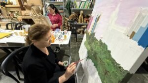 aulas de desenho em Itapema,aulas de pintura em tela,Cultura Para Todos,Secretaria de Cultura de Itapema,curso gratuito de desenho,curso gratuito de pintura,atividades culturais em Itapema,arte para crianças,formação cultural,oficinas de arte,desenho e pintura gratuitos,cultura em Santa Catarina,atividades para idosos,desenvolvimento artístico,aulas de arte em Itapema,incentivo à cultura,educação artística