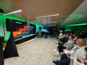 construção civil,BIM,Building Information Modeling,inteligência artificial,AltoQi,QiConnect Florianópolis,transformação digital,engenharia,gestão de obras,inovação na construção civil,Florianópolis,produtividade na engenharia,obras públicas,tecnologia na construção civil,dados na construção civil,BIM no governo,inteligência artificial na engenharia,AltoQi Axis,ArcelorMittal,gestão baseada em dados