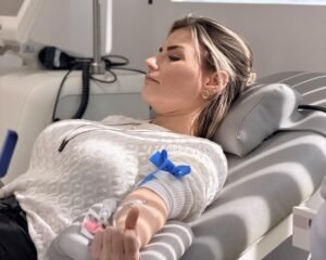 Junho Vermelho Navegantes,doação de sangue Navegantes,Câmara de Vereadores de Navegantes,campanha de doação de sangue,incentivo à doação de sangue,Hemosc Blumenau,cadastro de medula óssea,saúde pública em Santa Catarina,mobilização social,campanhas de conscientização,servidores públicos,cidadania,ação institucional,transfusão de sangue,voluntariado