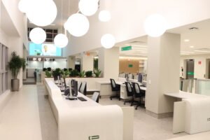 Unimed Litoral,34 anos Unimed Litoral,nova maternidade em Itajaí,hospital da Unimed Litoral,saúde suplementar,atendimento médico em Itajaí,investimentos em saúde,maternidade Unimed Itajaí,expansão hospitalar,inovação tecnológica na saúde,cirurgia robótica ortopédica,tecnologia da informação na saúde,programas corporativos de saúde,qualidade de vida no trabalho,saúde empresarial,cooperativa médica,serviços de saúde em Santa Catarina,crescimento da Unimed Litoral