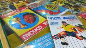troca de figurinhas Copa do Mundo,Balneário Camboriú Copa do Mundo,álbum da Copa,evento em Balneário Camboriú,CEM Dona Lili,figurinhas Copa 2026,exposição Copa do Mundo,futebol em Santa Catarina,programação Copa do Mundo,eventos familiares BC,cultura esportiva,Bairro da Barra Balneário Camboriú,Seleção Brasileira,coleção de figurinhas,atividades escolares,turismo e eventos SC