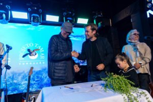 Grupo Oceanic,Projeto Tamar,Oceanic Aquarium Balneário Camboriú,exposição Novo Submarino,vida nas profundezas do oceano,conservação marinha,educação ambiental,turismo sustentável Santa Catarina,biodiversidade marinha,oceanos profundos,espécies marinhas,pesquisa científica,fauna oceânica,meio ambiente SC,preservação dos oceanos