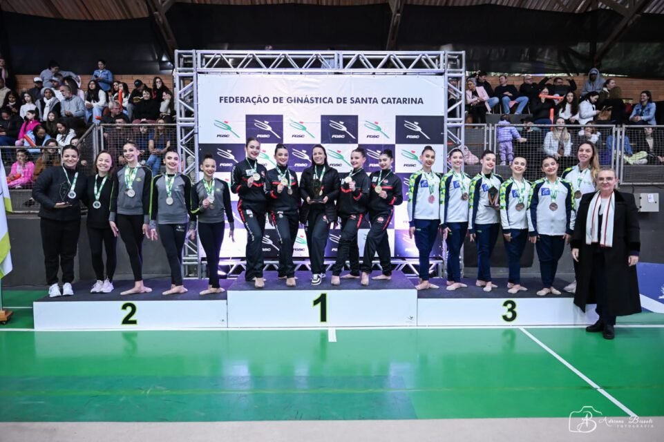 Joinville conquista vice-campeonato no Estadual de Ginástica Rítmica