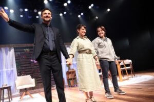Bianca Bin e Sérgio Guizé estreiam ‘Meu Deus!’ no Teatro das Artes