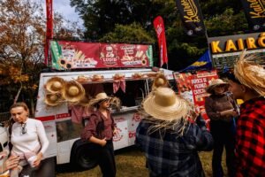 O Fabuloso Arraiá em Tijucas,festa junina em Tijucas,evento em Tijucas neste fim de semana,programação São João Tijucas,O Fabuloso Arraiá 2026,gastronomia típica em Tijucas,evento gratuito em Tijucas,Flores de Sal Bairro Cidade,festa de São João em Santa Catarina,música ao vivo em Tijucas,Quarteto Pé de Cabra,Forrozim da Bia,Lucas Cavalli Quarteto,feira criativa em Tijucas,cervejarias artesanais em evento,programação infantil Tijucas,evento pet friendly em Tijucas,festa junina com gastronomia,atrações culturais em Tijucas,Hames Eventos