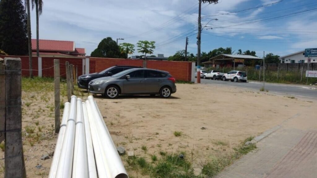 leilão de imóveis,Navegantes,Prefeitura de Navegantes,imóveis em Navegantes,terrenos em Navegantes,leilão on-line,investimento imobiliário,mercado imobiliário,Machados,São Domingos,Santa Catarina,compra de terrenos,edital de leilão,imóveis públicos,oportunidades de investimento,terrenos sem benfeitorias,leilão público,imóveis em Santa Catarina