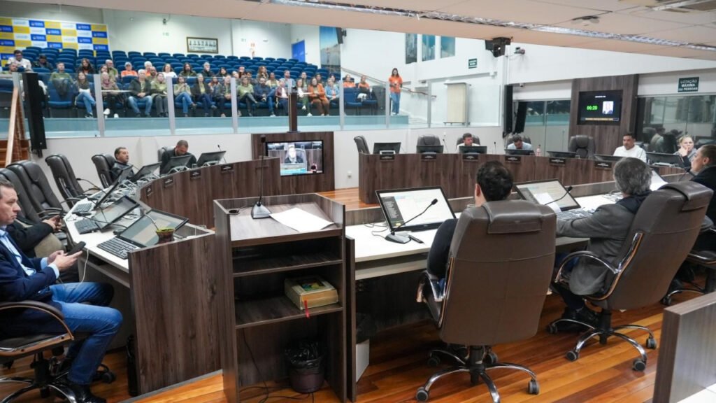 projetos aprovados em Balneário Camboriú,Câmara de Balneário Camboriú,sessão da Câmara de Vereadores,política municipal em Balneário Camboriú,projetos de lei municipal,última sessão de junho,Legislativo de Balneário Camboriú,Santa Catarina,votação de projetos,Instituto Ilário Borges dos Santos,inclusão social,pré-eclâmpsia,saúde pública municipal,política de saúde,fé cristã,legislação municipal