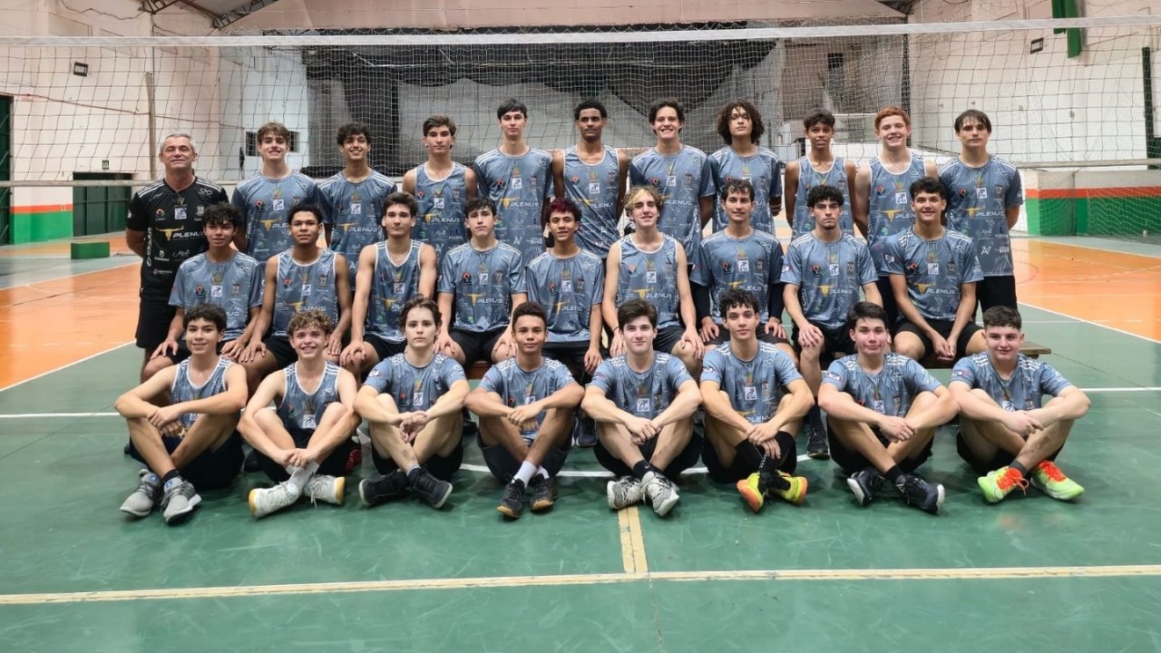 voleibol masculino Camboriú,projeto esportivo Camboriú,escolinhas de esporte Camboriú,vôlei de quadra Santa Catarina,vôlei de praia Camboriú,Fundação Municipal de Esportes Camboriú,retomada voleibol masculino,JECAM Camboriú,OLESC Santa Catarina,formação de atletas jovens,esporte escolar Camboriú,incentivo ao esporte SC,desenvolvimento esportivo municipal,inclusão social esporte,projetos esportivos prefeitura Camboriú,voleibol base SC,esporte infantil Camboriú,jovens atletas Camboriú,Fesporte voleibol,tradição voleibol Santa Catarina