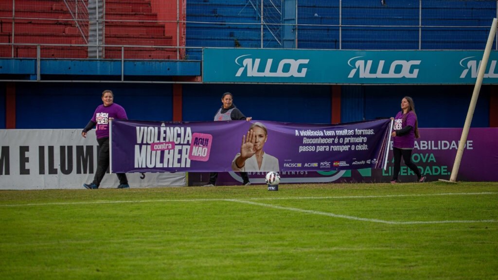 Aqui Não Itajaí,campanha Aqui Não ACII,ACII Itajaí,Associação Empresarial de Itajaí,violência contra a mulher Itajaí,violência contra a mulher Santa Catarina,Estádio Hercílio Luz,Marcílio Dias x Portuguesa,Marcílio Dias Série D,Facisc campanha,Protocolo Não é Não,Ministério Público de Santa Catarina,Thaísa Nascimento Corrêa,projeto Antonietas,combate à violência de gênero SC,empresariado catarinense,conscientização violência mulher,campanha violência mulher estádio