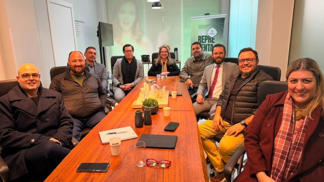 ACIBALC,ACICAMB,ACIBALC Balneário Camboriú,ACICAMB Camboriú,associação empresarial,associativismo,empresários de Balneário Camboriú,empresários de Camboriú,desenvolvimento regional,empreendedorismo,ambiente de negócios,economia de Balneário Camboriú,economia de Camboriú,representatividade empresarial,fortalecimento empresarial,desenvolvimento econômico,entidades empresariais Santa Catarina