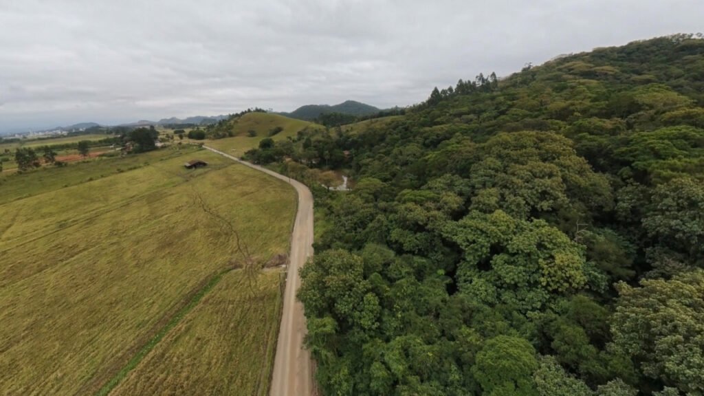 Porto Belo,pavimentação em Porto Belo,Estrada Geral do Sertão do Valongo,Sertão de Santa Luzia,Programa Estrada Boa Rural,Governo de Santa Catarina,infraestrutura viária,obras em Porto Belo,mobilidade rural,estrada rural,investimento em infraestrutura,drenagem pluvial,agricultura familiar,turismo rural,desenvolvimento econômico,pavimentação de estradas,zona rural de Porto Belo,Santa Catarina