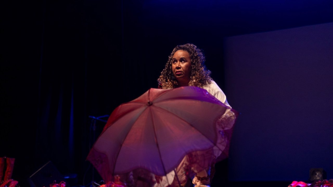 A Dor em Nós,Negra Si,espetáculo em Florianópolis,Teatro da Ubro,teatro em Florianópolis,cultura em Santa Catarina,Programa de Incentivo à Cultura,PIC,Fundação Catarinense de Cultura,FCC,Lei Paulo Gustavo,Lei Rouanet,Fort Atacadista,racismo,violência contra a mulher,feminicídio,resistência feminina,teatro gratuito,programação cultural