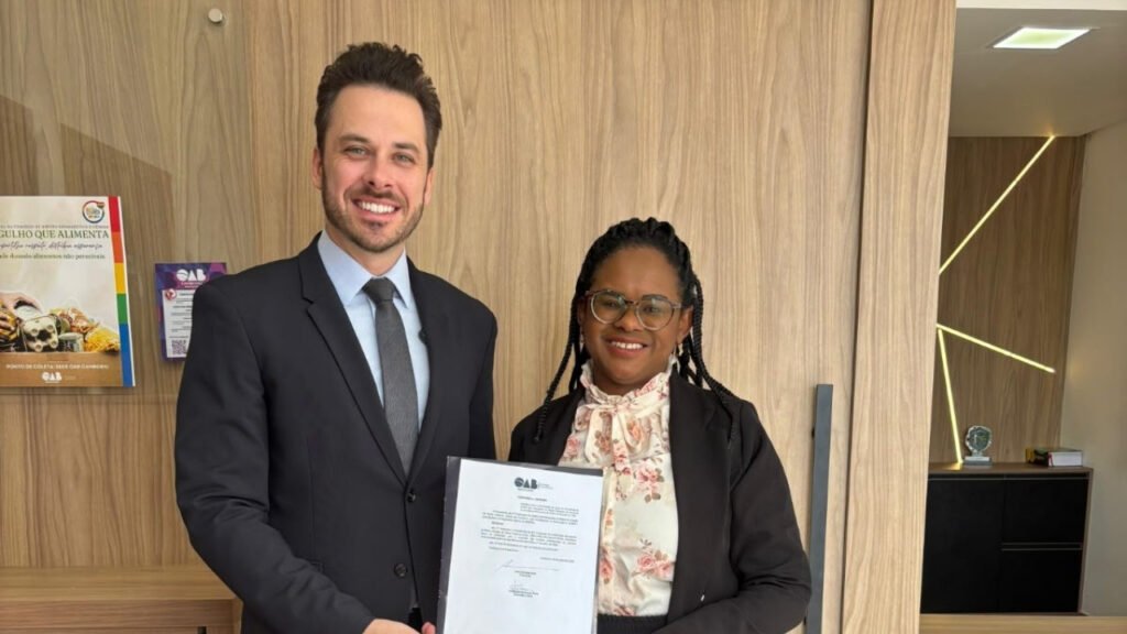 Camboriú,Dra. Sirlei Rosa,OAB Camboriú,OAB SC,Ordem dos Advogados do Brasil,advocacia,primeira mulher negra,presidência da OAB,representatividade,liderança feminina,liderança na advocacia,diversidade na advocacia,Santa Catarina,43ª Subseção da OAB,cidadania,prerrogativas da advocacia,advocacia em Camboriú,mulheres negras na liderança,OAB de Santa Catarina,gestão institucional
