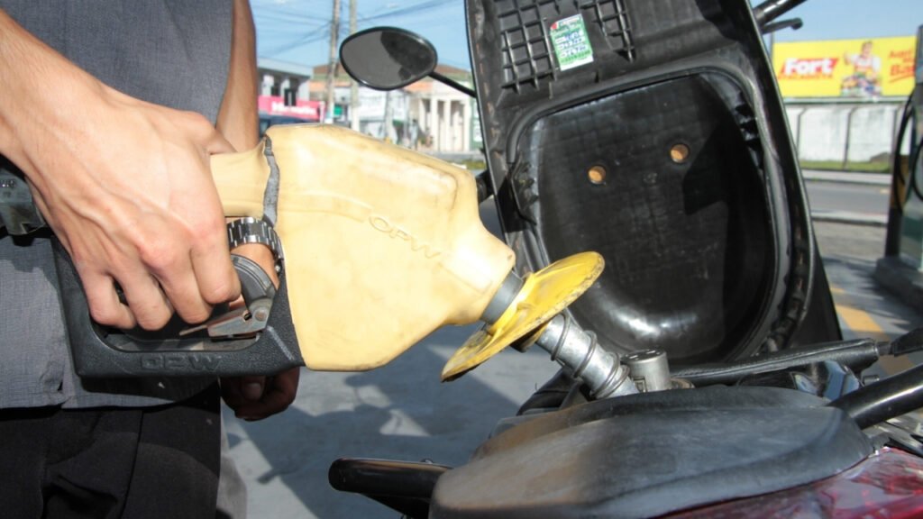 combustíveis em Navegantes,preços dos combustíveis,Procon de Navegantes,gasolina em Navegantes,etanol em Navegantes,diesel S-10,diesel S-500,GNV em Navegantes,pesquisa de combustíveis,preço da gasolina hoje,preço do etanol,preço do diesel,economia em Santa Catarina,postos de combustíveis,levantamento do Procon,combustíveis em Santa Catarina,fiscalização de preços,defesa do consumidor