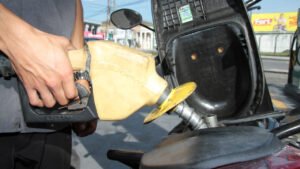 combustíveis em Navegantes,preços dos combustíveis,Procon de Navegantes,gasolina em Navegantes,etanol em Navegantes,diesel S-10,diesel S-500,GNV em Navegantes,pesquisa de combustíveis,preço da gasolina hoje,preço do etanol,preço do diesel,economia em Santa Catarina,postos de combustíveis,levantamento do Procon,combustíveis em Santa Catarina,fiscalização de preços,defesa do consumidor