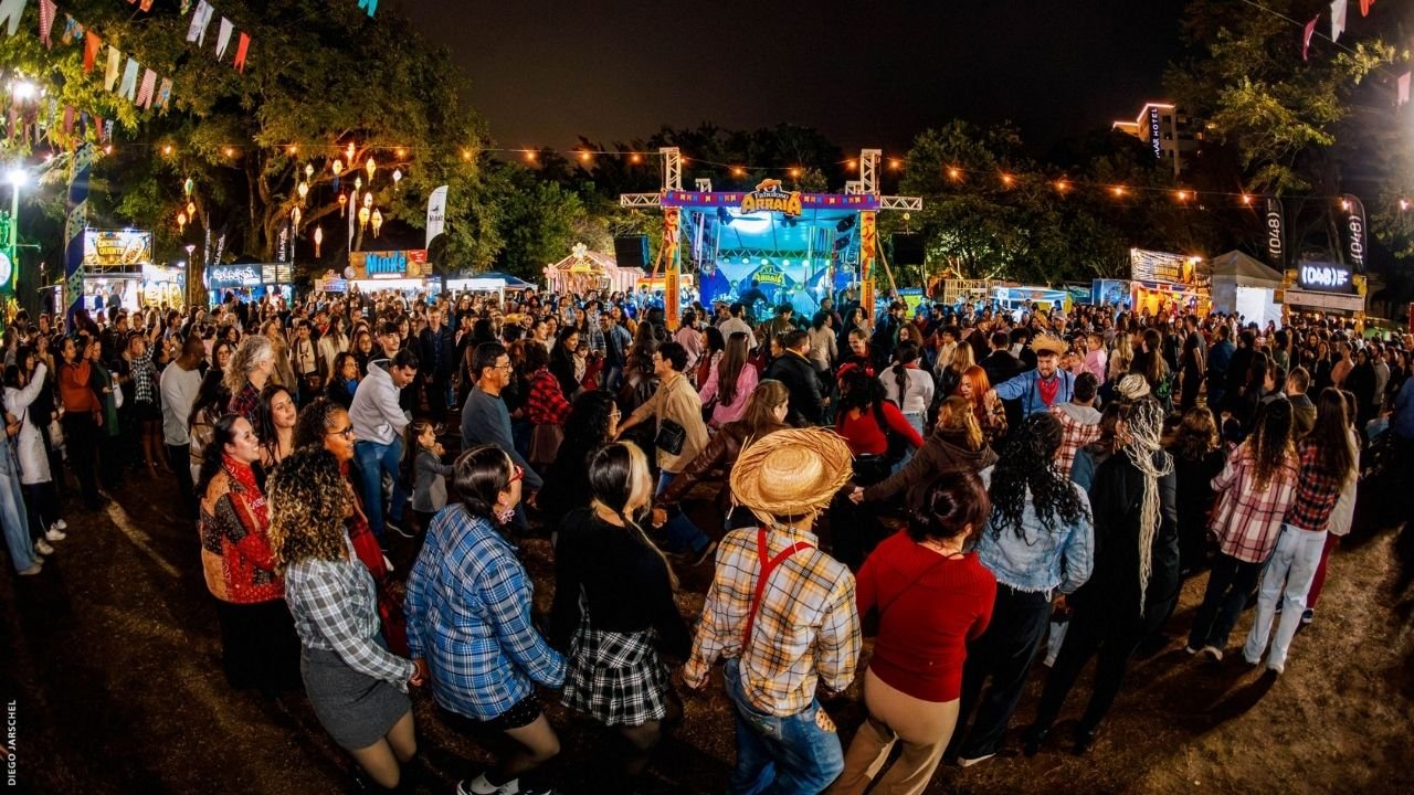 O Fabuloso Arraiá em Tijucas,festa junina em Tijucas,evento em Tijucas neste fim de semana,programação São João Tijucas,O Fabuloso Arraiá 2026,gastronomia típica em Tijucas,evento gratuito em Tijucas,Flores de Sal Bairro Cidade,festa de São João em Santa Catarina,música ao vivo em Tijucas,Quarteto Pé de Cabra,Forrozim da Bia,Lucas Cavalli Quarteto,feira criativa em Tijucas,cervejarias artesanais em evento,programação infantil Tijucas,evento pet friendly em Tijucas,festa junina com gastronomia,atrações culturais em Tijucas,Hames Eventos