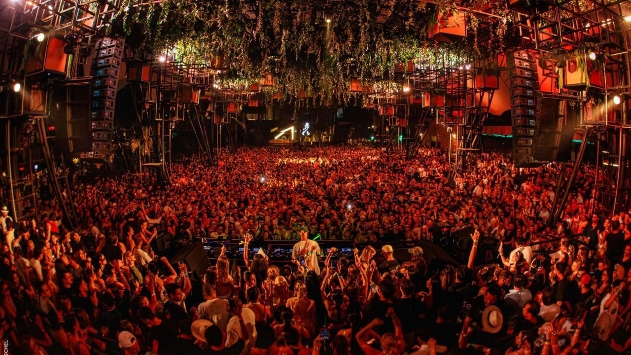Greenvalley,Greenvalley Camboriú,Greenvalley Santa Catarina,sold out Greenvalley,música eletrônica,Winter Music Greenvalley,clube de música eletrônica,eventos em Camboriú,turismo em Santa Catarina,entretenimento em Santa Catarina,Rave The World,Alok Greenvalley,Boris Brejcha Greenvalley,DJ Mag,melhores clubes do mundo,shows de música eletrônica,balada em Camboriú,cena eletrônica brasileira