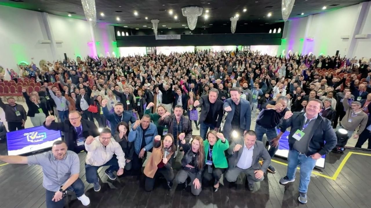 Podemos SC,Podemos Santa Catarina,convenção do Podemos,eleições 2026,convenção partidária Santa Catarina,São José,Arena Opus,candidatos a deputado estadual,candidatos a deputado federal,Jorginho Mello,Adriano Silva,PL Santa Catarina,Justiça Eleitoral,política em Santa Catarina,eleições estaduais 2026,eleições federais 2026,Paulinha Podemos
