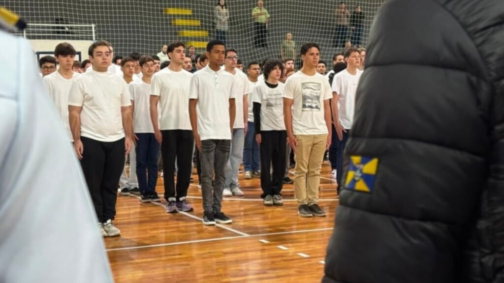 Juramento à Bandeira Itajaí,Serviço Militar Obrigatório Itajaí,Junta de Serviço Militar Itajaí,jovens dispensados serviço militar Itajaí,Certificado de Dispensa de Incorporação,alistamento militar Itajaí 2026,cerimônia militar Itajaí,situação militar Itajaí,Forças Armadas Itajaí,regularização militar Itajaí,prefeito Robison Coelho,Capitania dos Portos Itajaí,alistamento militar Santa Catarina,CDI Itajaí,dispensa serviço militar Santa Catarina