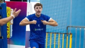 Itajaí Pró-Vôlei,voleibol Itajaí,AmaVôlei Maringá,atletas de vôlei Santa Catarina,Pedro Alexandrina,Joaquim Sikorski,campeão paranaense de vôlei,categorias de base voleibol,formação de atletas Itajaí,vôlei catarinense,projeto Vôlei Mais Educação,voleibol brasileiro,base do vôlei Santa Catarina,transferência de atletas vôlei,talentos do vôlei Itajaí,voleibol Paraná 2026