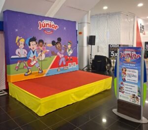 Colônia de Férias Turma do Júnior,Shopping ViaCatarina,evento infantil Palhoça,programação de férias Grande Florianópolis,evento gratuito Palhoça,Turma do Júnior,Banda Astronave de Papel,atividades para crianças Santa Catarina,férias escolares Palhoça,Programa Cultivar,Grupo Guarani Sport,evento para família ViaCatarina,musical infantil Elefante Elegante,circuitos esportivos infantis,o que fazer nas férias em Palhoça,lazer gratuito Grande Florianópolis