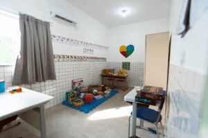 Camboriú,Atendimento Educacional Especializado,AEE,educação especial,inclusão escolar,Secretaria de Educação de Camboriú,Prefeitura de Camboriú,TEA,Transtorno do Espectro Autista,salas de AEE,educação inclusiva,estudantes com deficiência,escolas municipais de Camboriú,investimento em educação,acessibilidade escolar,ensino municipal,educação em Santa Catarina,políticas de inclusão,rede municipal de ensino,educação pública