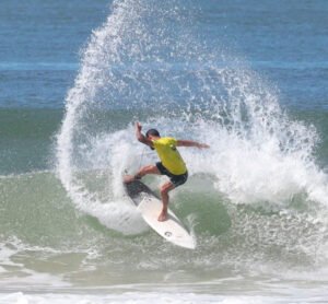 Itajaí Open 2026,Circuito Itajaí Open de Surf 2026,segunda etapa do Itajaí Open,campeonato de surf em Itajaí,surf em Itajaí,surf catarinense,surf brasileiro,Molhes da Atalaia,etapa de surf em Santa Catarina,premiação de R$ 10 mil no surf,ranking Circuito Itajaí Open,atletas de surf em Itajaí,competição de surf profissional,Open Local de surf,Master 40+ surf,Master 50+ surf,ASPI Associação de Surf Praias de Itajaí,FECASURF,sustentabilidade no surf,inscrições Itajaí Open 2026