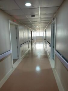 Hospital Marieta Konder Bornhausen,reforma Hospital Marieta,nova ala de internação Itajaí,Associação Madre Teresa,SUS Itajaí,saúde pública Santa Catarina,leitos hospitalares Itajaí,humanização hospitalar,Casa de Acolhimento Itajaí,mobilização empresarial saúde,reestruturação hospitalar SC,Hospital Marieta Itajaí SC,entrega de obra hospitalar,saúde Balneário Camboriú,Rotary Club Itajaí Porta do Vale,Macarronada Solidária Itajaí,atendimento humanizado SUS