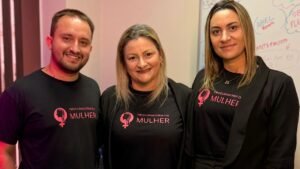 Procuradoria Especial da Mulher,Procuradoria da Mulher Navegantes,atendimento mulheres Navegantes,Câmara de Vereadores Navegantes,violência contra a mulher,Agosto Lilás Navegantes,direitos das mulheres Santa Catarina,acolhimento mulheres Navegantes,orientação jurídica mulher,rede de proteção à mulher,controle financeiro abusivo,denúncia violência doméstica Navegantes,atendimento semanal mulher,Sheila Isensee Procuradoria,serviços públicos mulher Navegantes