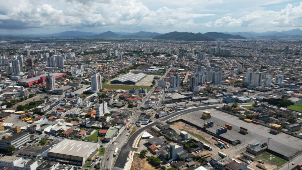 audiência pública habitação Itajaí,Programa Municipal de Habitação,Câmara de Vereadores Itajaí,política habitacional Santa Catarina,participação popular habitação,consulta pública Itajaí agosto 2026,habitação de interesse social Itajaí,plenário Câmara Itajaí,bairro Ressacada Itajaí,moradia popular Santa Catarina,planejamento habitacional municipal,encontro comunitário Itajaí,debate política pública habitação,sugestões comunidade habitação,audiência pública 5 de agosto