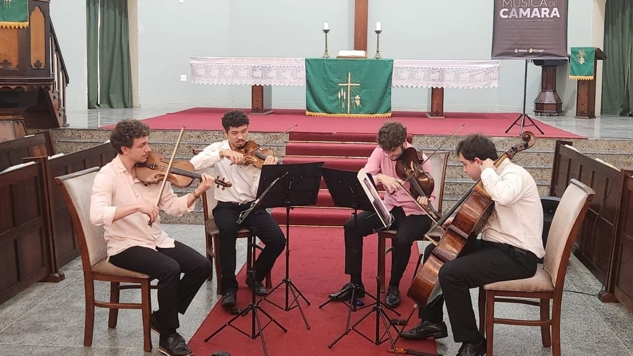166 anos de Brusque,Final de Semana de Música de Câmara,Quarteto Cruz e Sousa,Fundação Cultural de Brusque,música clássica Santa Catarina,Paróquia Luterana Bom Pastor Brusque,programação aniversário Brusque,Udesc música de câmara,concerto gratuito Brusque,Trio Arcla Brusque,Duo Almeida-Galama,Connor Heraghty pianista,cultura e música Santa Catarina,evento cultural Brusque agosto,música instrumental Brusque