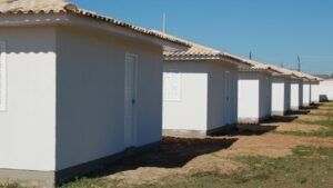 extinção da Cohab-SC,Comissão de Constituição e Justiça,projeto de lei Santa Catarina,Sistema Estadual de Bibliotecas Escolares,Política Estadual de Educação Digital,regularização fundiária SAS,incentivo à atividade de motofrete,Semana Estadual do Esporte Inclusivo,Dia Estadual do Skateboard,Praia de Naufragados Florianópolis,Assembleia Legislativa de Santa Catarina,Sebesc bibliotecas escolares,PEED educação digital,política de habitação Santa Catarina,patrimônio cultural Florianópolis,Detran/SC motofrete,tramitação de projetos de lei SC