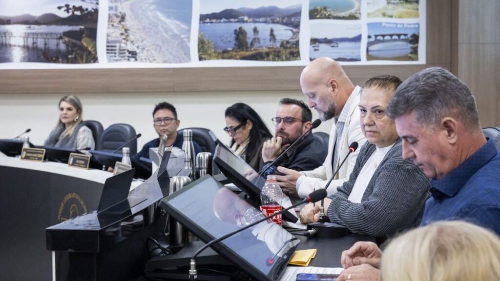 Câmara de Itapema,Governo Digital Itapema,transparência pública,Serviço de Informação ao Cidadão,SIC Itapema,Lei de Acesso à Informação,Lei Geral de Proteção de Dados,projetos de lei Itapema,sessão ordinária Câmara de Itapema,Prefeitura de Itapema,Unidades de Conservação Itapema,tecnologia na gestão pública,modernização administrativa,acesso a dados públicos,transparência no setor público,política municipal de Itapema,Legislativo de Itapema,digitalização de serviços públicos