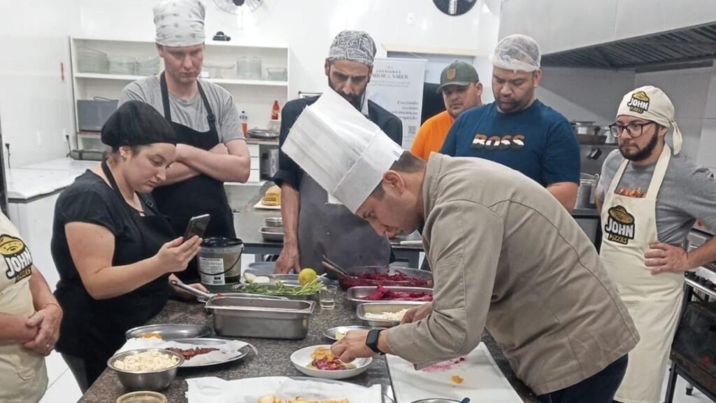 Sebrae/SC,projeto de alimentos e bebidas,circuitos gastronômicos,Penha à Mesa 2026,Guabiruba Sabores,Festival da Cuca Brusque,Um Mar de Sabores Balneário Piçarras,Temperô na Praça Brusque,turismo gastronômico,desenvolvimento econômico regional,empreendedorismo gastronômico,consultorias Sebrae,capacitação empresarial,gastronomia regional,micro e pequenas empresas,inovação no setor de alimentos,cultura e gastronomia,Santa Catarina