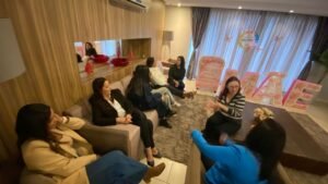 Autismo em Movimento,Edineia Andreia Andreis,autismo em Santa Catarina,inclusão de crianças autistas,famílias atípicas,Transtorno do Espectro Autista,TEA,desenvolvimento infantil,brincar e movimento,Educação Física,projeto social de autismo,associação sem fins lucrativos,acolhimento para famílias atípicas,conscientização sobre autismo,inclusão social,rede de apoio para autismo,Santa Catarina