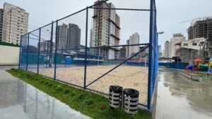 Itapema,escolinha de Vôlei de Praia Itapema,Vôlei de Praia Itapema,Praça do Morretes Itapema,Secretaria de Esportes de Itapema,esporte para crianças Itapema,esporte para adolescentes Itapema,aulas gratuitas de vôlei,iniciação esportiva Itapema,atividades esportivas em Itapema,quadra da Praça do Morretes,esporte nos bairros Itapema,lazer e esporte Itapema,esportes públicos Itapema,Santa Catarina