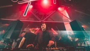 Solomun Curitiba 2026,Vintage Culture Curitiba 2026,Solomun e Vintage Culture,show em Curitiba,música eletrônica em Curitiba,Pedreira Paulo Leminski,ingressos Solomun Curitiba,ingressos Vintage Culture Curitiba,show de música eletrônica,evento de música eletrônica em Curitiba,Solomun Brasil,Vintage Culture Brasil,eventos em Curitiba 2026,música eletrônica no Paraná,shows internacionais Curitiba,DJ Solomun,DJ Vintage Culture,artistas de música eletrônica,evento na Pedreira Paulo Leminski