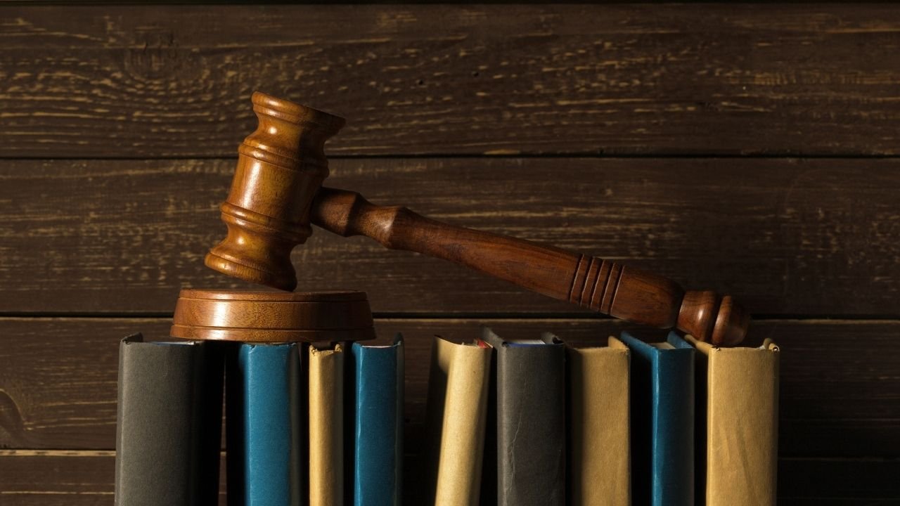 imóvel mobiliado devolvido sem móveis,aluguel de imóvel mobiliado,locação mobiliada,móveis retirados de imóvel alugado,crime em imóvel alugado,apropriação indébita em locação,furto de móveis de imóvel,estelionato em contrato de aluguel,vistoria de imóvel mobiliado,segurança em contratos de locação,mercado imobiliário,prevenção de problemas em aluguel,corretor de imóveis,documentação de imóvel alugado,contrato de locação detalhado,desaparecimento de móveis em imóvel alugado,Rede Vistorias,IBREP,Polícia Civil de Santa Catarina,segurança jurídica na locação