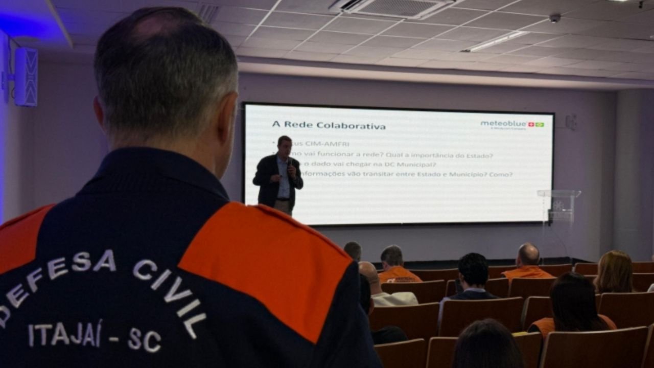 Encontro Empresarial El Niño 2026,El Niño em Itajaí,preparação para El Niño,prevenção aos efeitos do El Niño,riscos climáticos em Itajaí,plano de contingência empresarial,gestão de riscos climáticos,empresas de Itajaí,desenvolvimento econômico de Itajaí,setor produtivo de Itajaí,Plano de Contingência de Itajaí,Itajaí Preparada,eventos climáticos adversos,prevenção para empresas,segurança empresarial,infraestrutura e eventos climáticos,preparação para emergências e desastres,plano para emergências e desastres,gestão de riscos empresariais,El Niño Santa Catarina