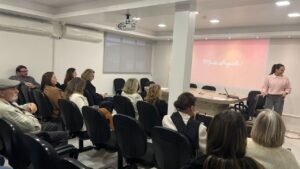 IPRESP,Café com Prosa,aposentados e pensionistas,encontro para aposentados,encontro para pensionistas,educação financeira,prevenção a golpes contra idosos,golpes contra idosos,planejamento financeiro,organização financeira,previdência municipal,Instituto de Previdência dos Servidores Públicos Municipais,PROCON,informação para idosos,integração de aposentados,acolhimento aos pensionistas,segurança financeira,prevenção de fraudes,servidores públicos municipais