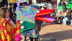 Encontrão Boi de Mamão,Boi de Mamão em Balneário Camboriú,evento de folclore em Balneário Camboriú,Dia do Folclore Brasileiro,programação cultural Balneário Camboriú,evento gratuito em Balneário Camboriú,Praça do Pescador,Bairro da Barra,cultura popular catarinense,folclore em Santa Catarina,desfile de Bernunças,oficina de Bernunça,apresentações de Boi de Mamão,grupos de Boi de Mamão,patrimônio cultural catarinense,Lei de Incentivo à Cultura,LIC Balneário Camboriú,evento cultural em Balneário Camboriú,programação cultural em Santa Catarina,atrações gratuitas em Balneário Camboriú